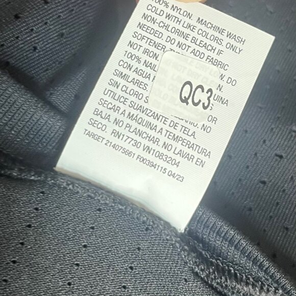 All In Motion Mesh Seamless Tank Top Semi Fit Activewear Black Size XL - Picture 7 of 11